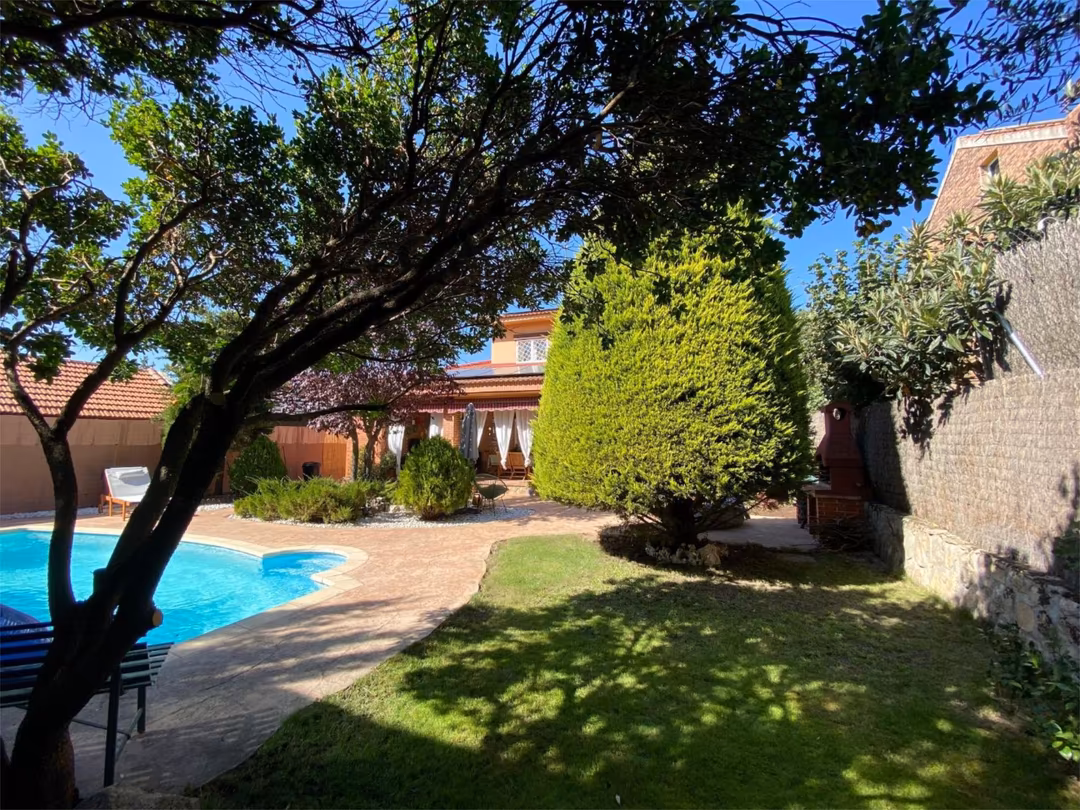 Chalet en  Calle de la Oca 23 - Foto 2