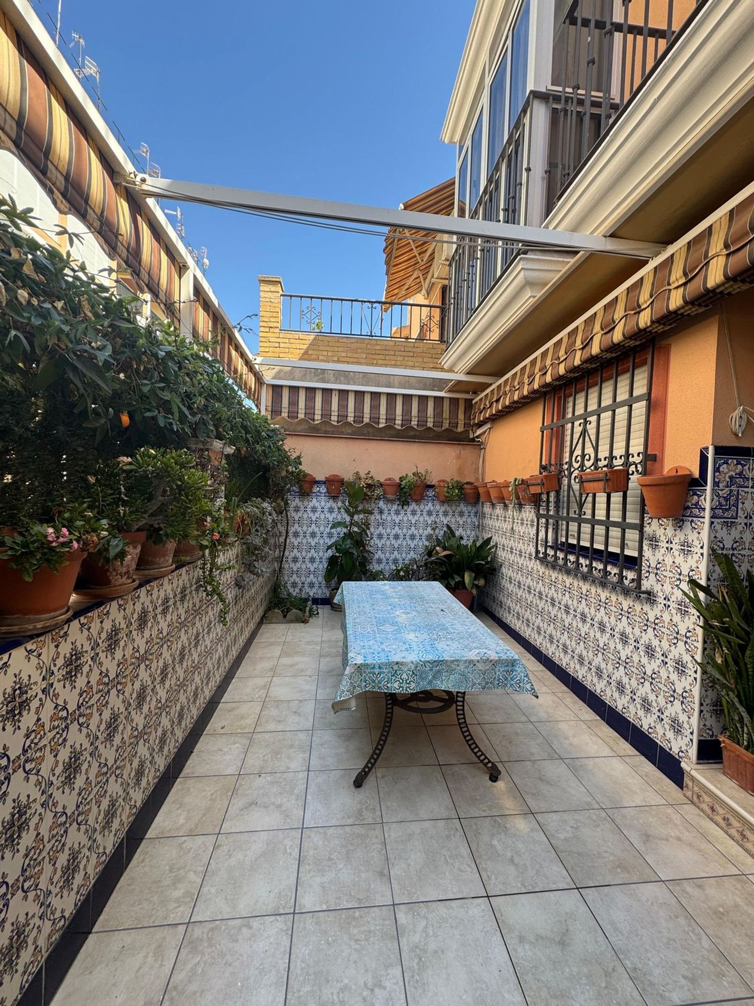 Casa o chalet independiente en Calle Mediodía, 12, V Centenario-Piletas-Capuchinos, V Centenario-Piletas-Capuchinos - Foto 2
