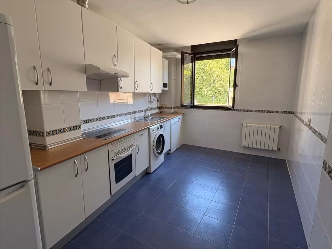 Piso en  Plaza Puerta de Madrid 4 - Foto 5