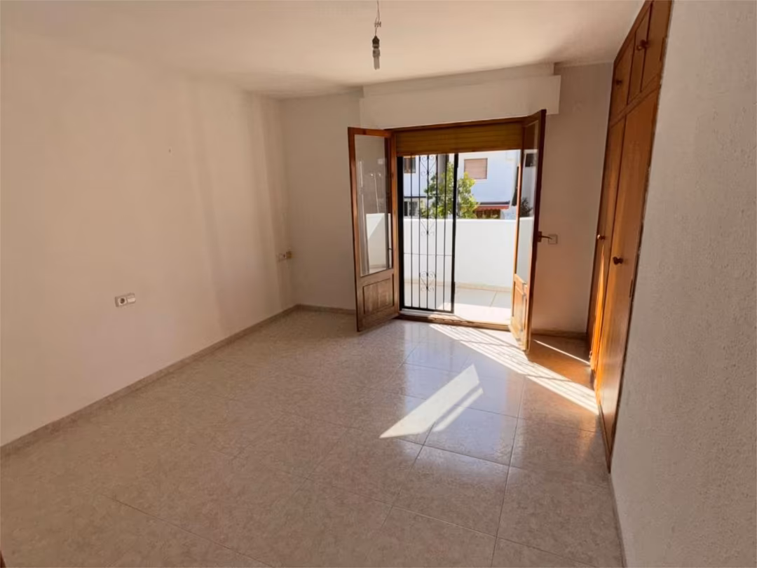 Piso en  Carrer del Salabre 11 - Foto 4