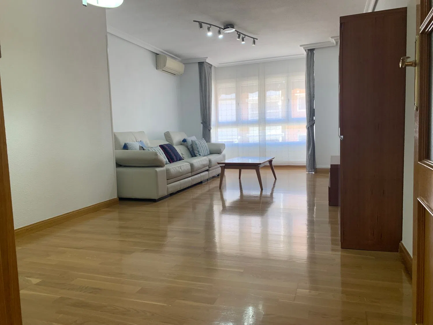 Piso en calle de María Tubau, 19 - Foto 1