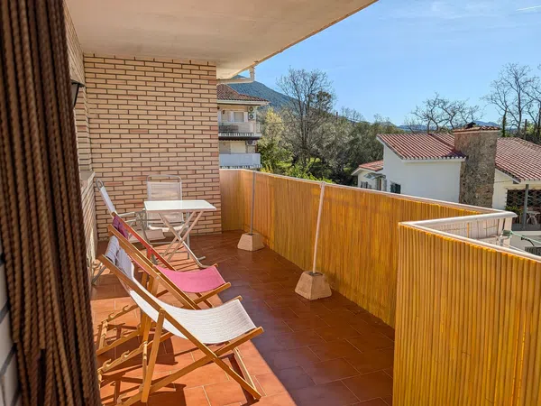 Piso en La Adrada - Foto 1