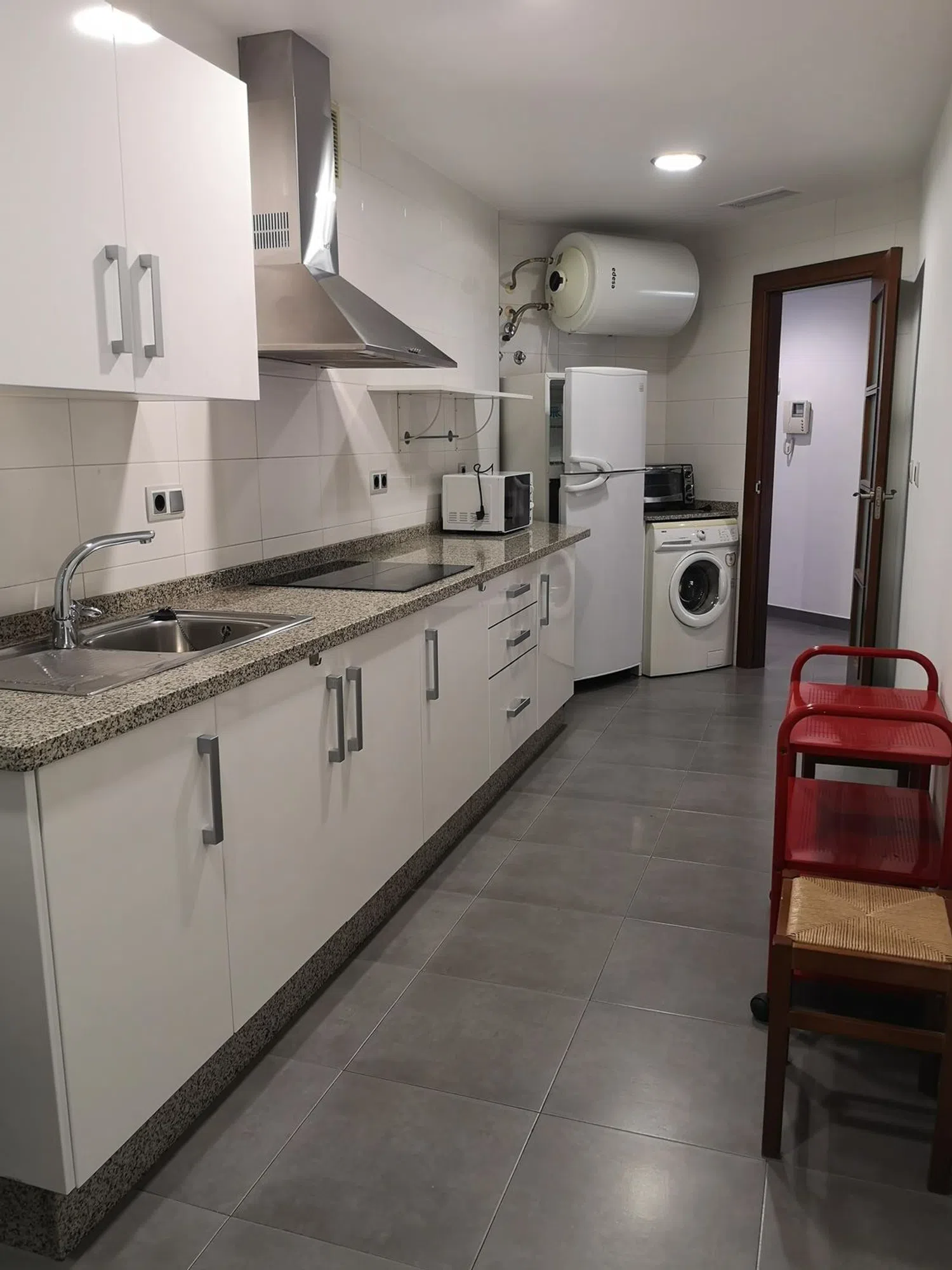Piso en avenida Pérez Urruti, 101 - Foto 11