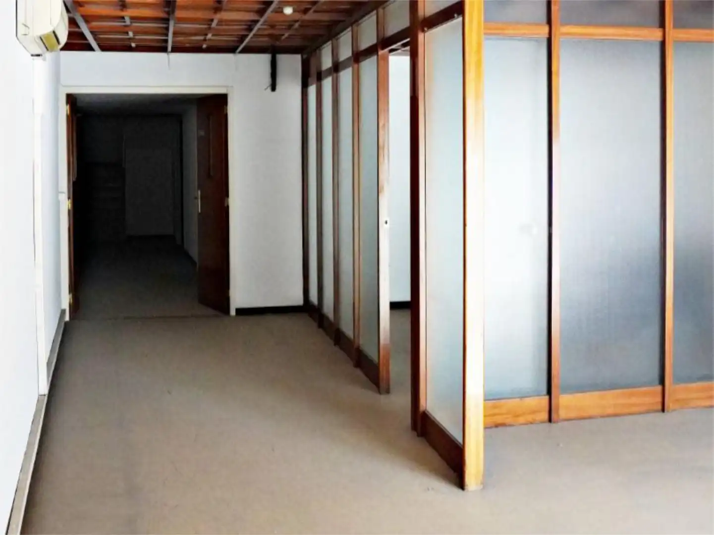 Local comercial en  Carrer d'Àngel Guimerà 146 - Foto 3
