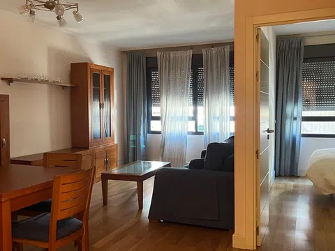 Piso en calle de Roma, 21