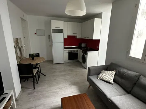 Piso en calle de Granada, 12 - Foto 1