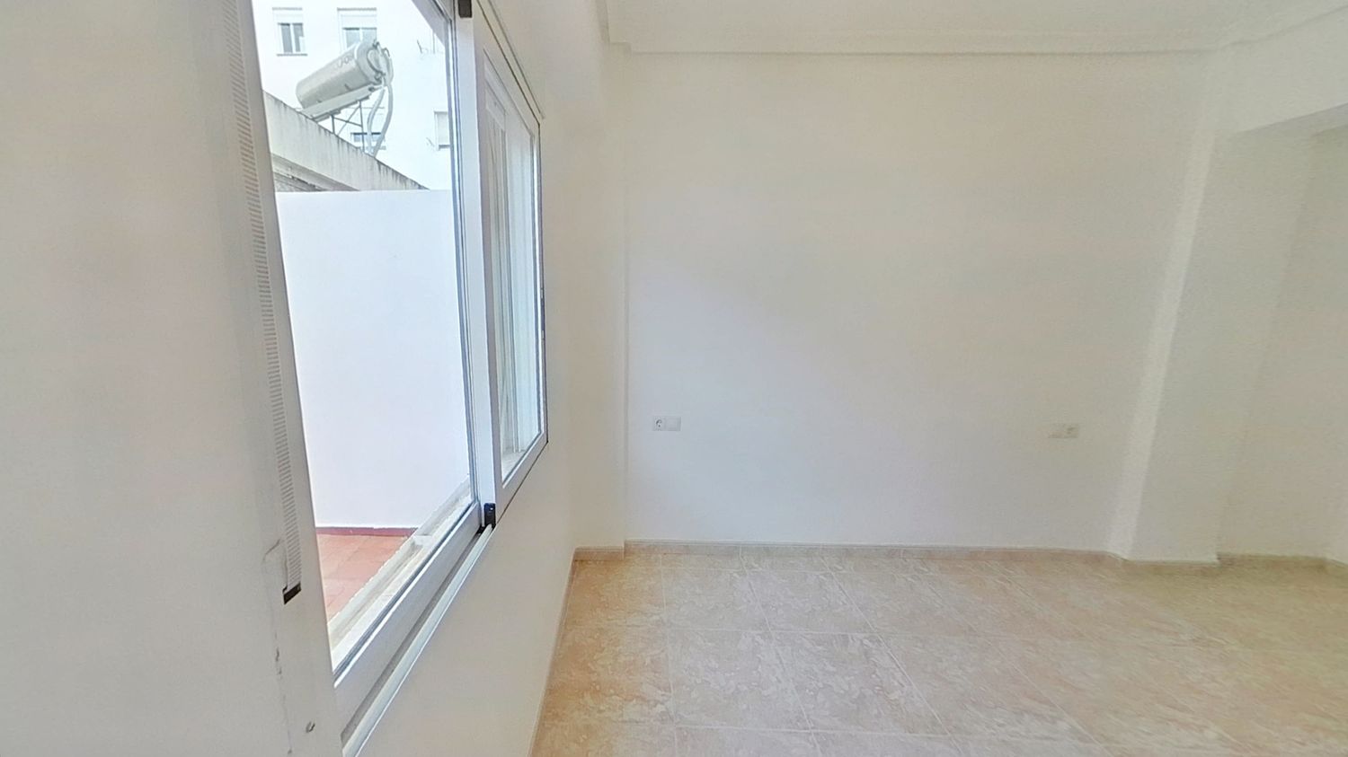 Piso en Barrio Torrefiel - Foto 14