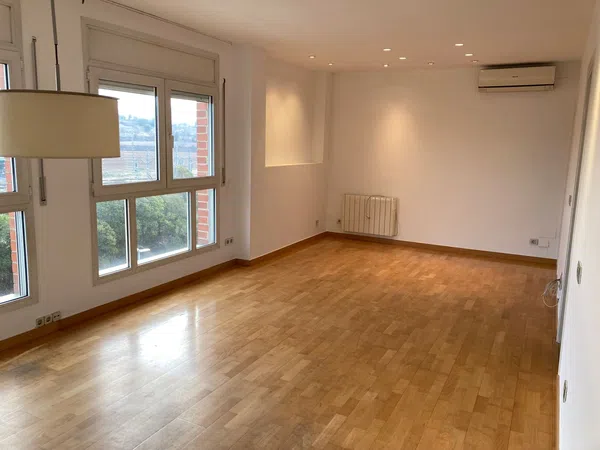 Piso en calle Esteve Terrades, 38