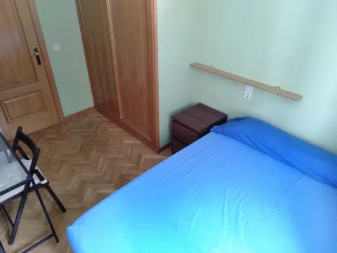 Piso en calle Castro de Oro, 35