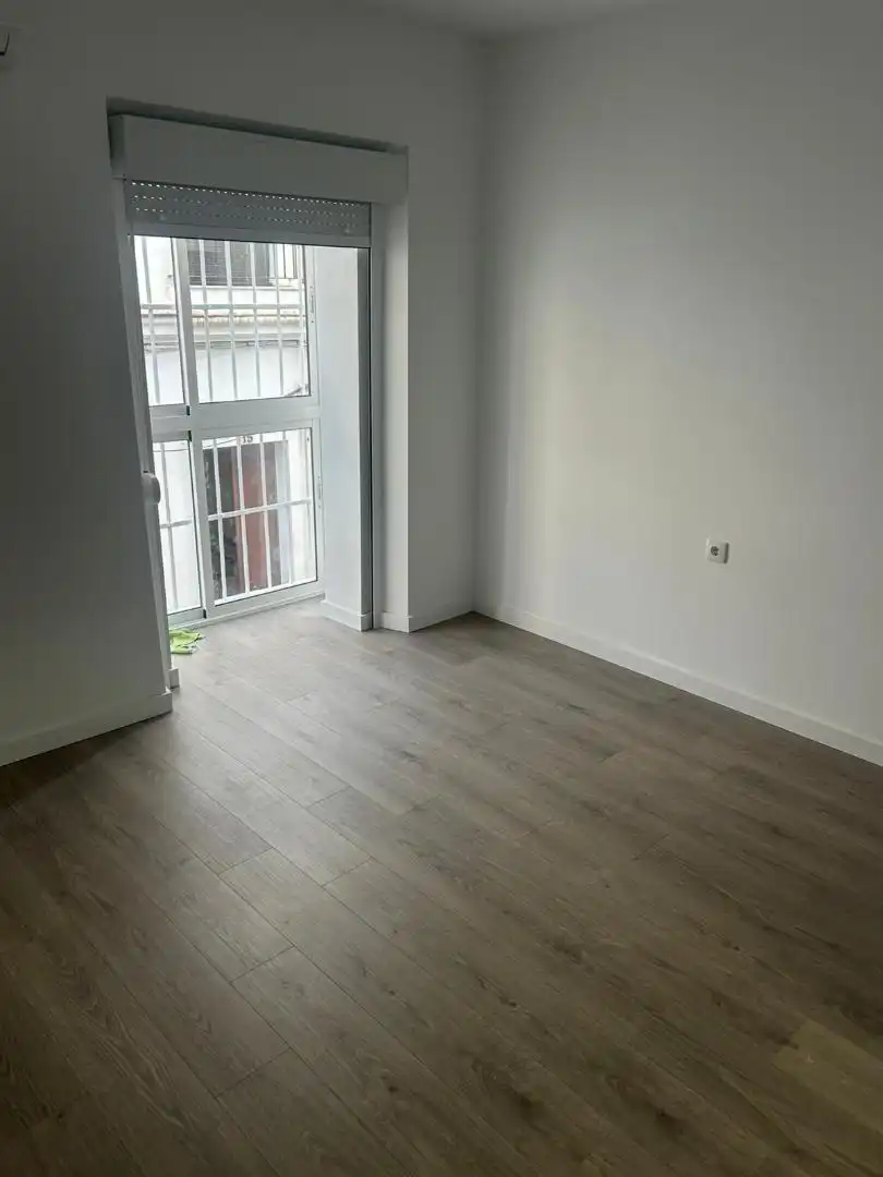 Apartamento en  Calle las Cortes 13 - Foto 6