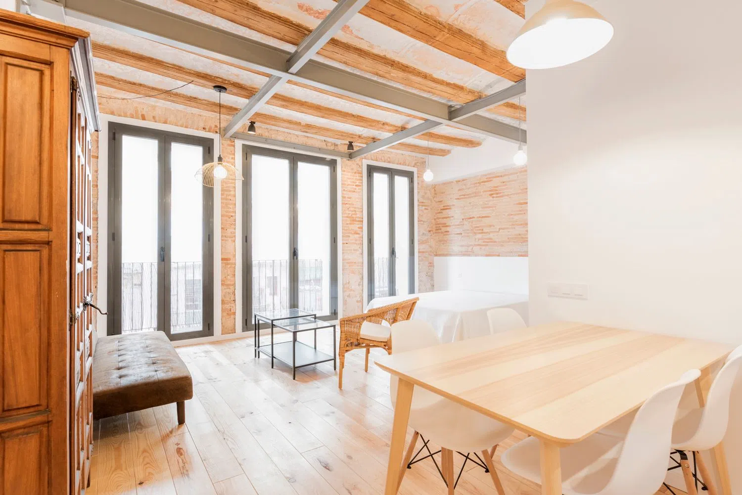 Estudio en calle de la Reina Amàlia, 27 - Foto 2