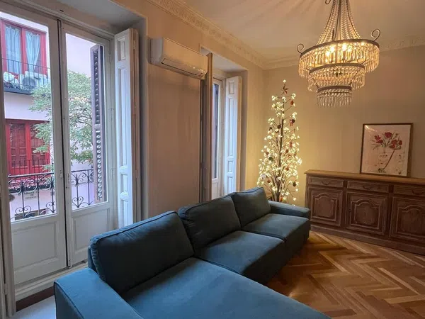 Piso en calle de Lavapiés, 25