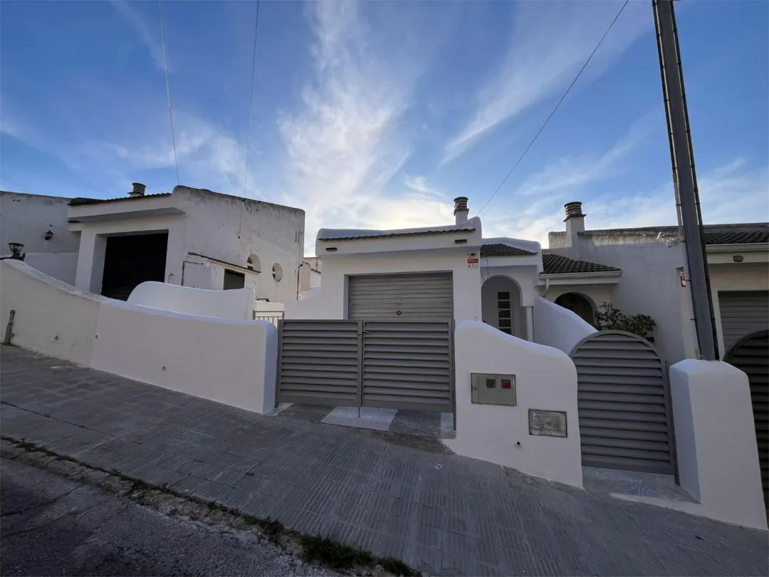 Casa adosada en  Carrer de Bolívia 17 - Foto 11