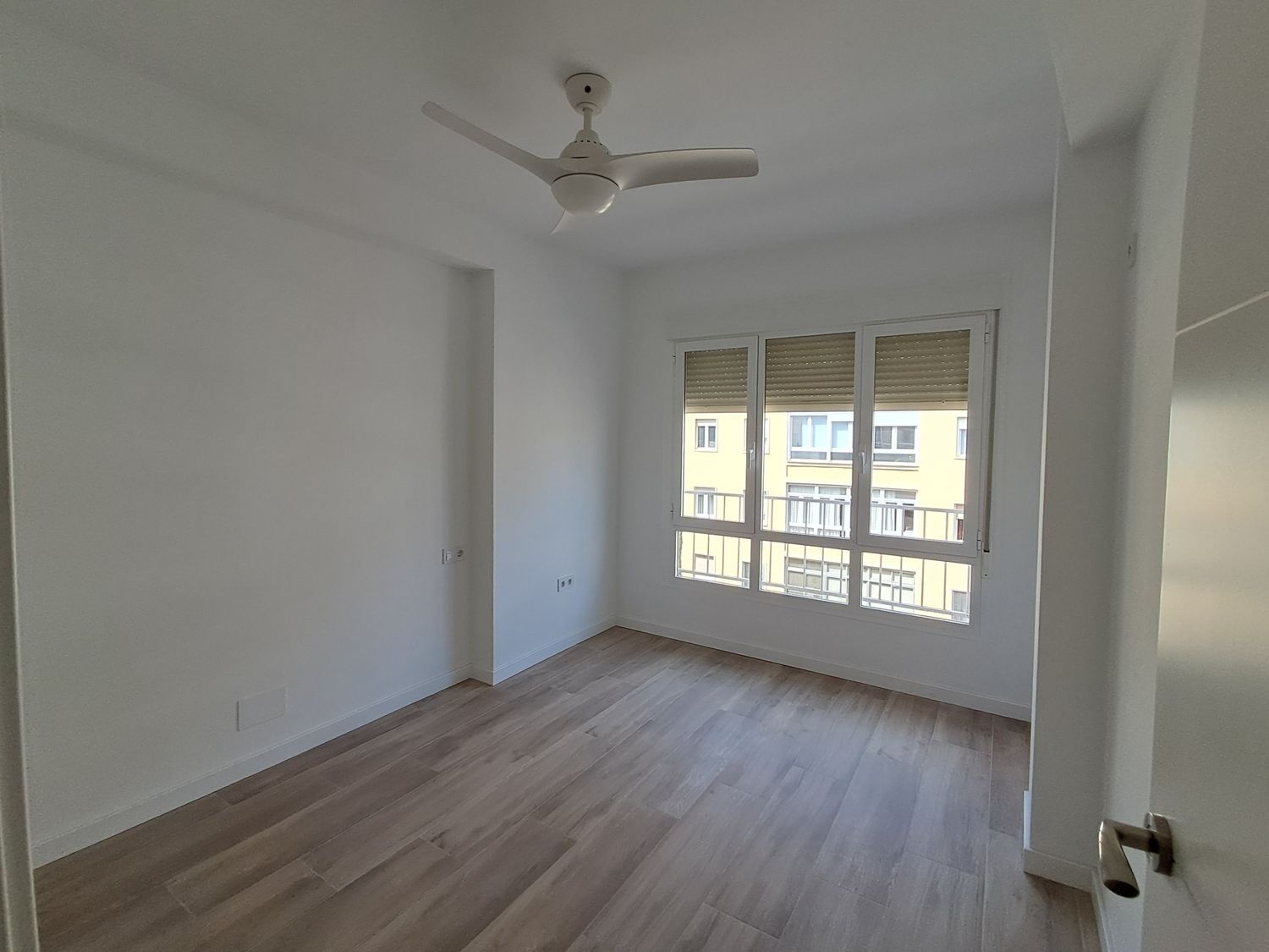 Piso en calle Armengual de la Mota, 34 - Foto 6