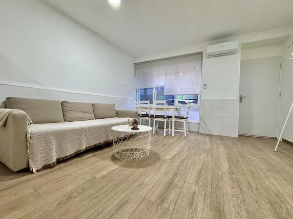 Estudio en Calle de Etruria - Foto 3