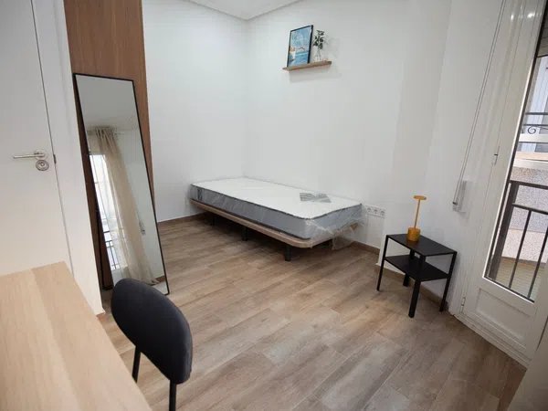 Piso en Calle Camilo Flammarion, 12, Raval de Santa Teresa-El Asilo - Foto 5