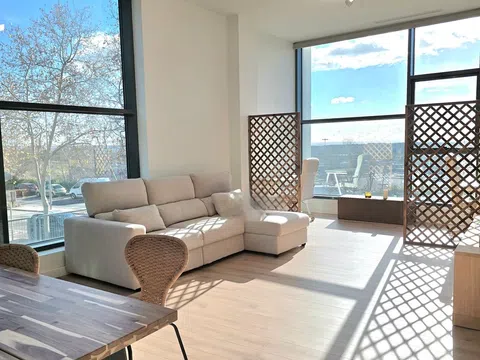 Piso en avenida del cerro del Águila, 11