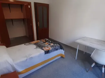 Piso en  Avinguda del Comte de Torrefiel 8 - Foto 4