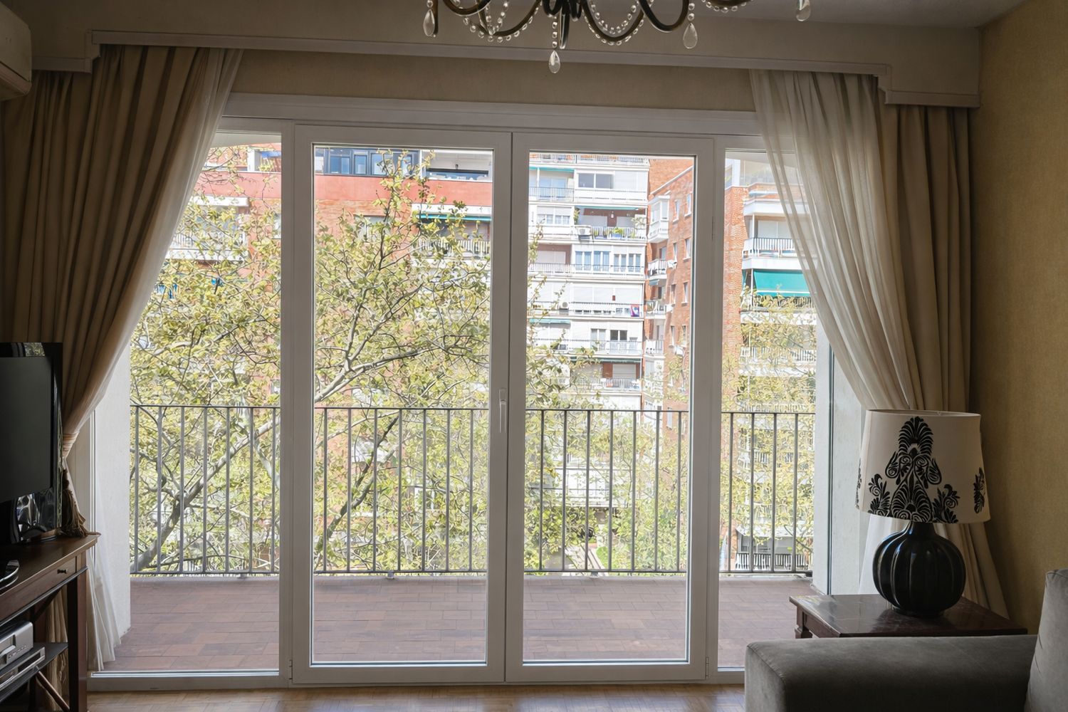 Piso en Barrio Vallehermoso - Foto 8