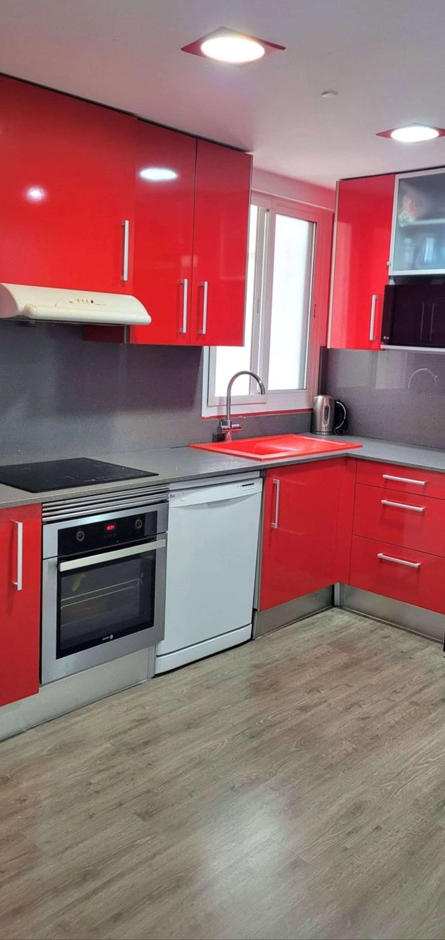 Piso en plaza del Pedagog Pestalozzi, 1