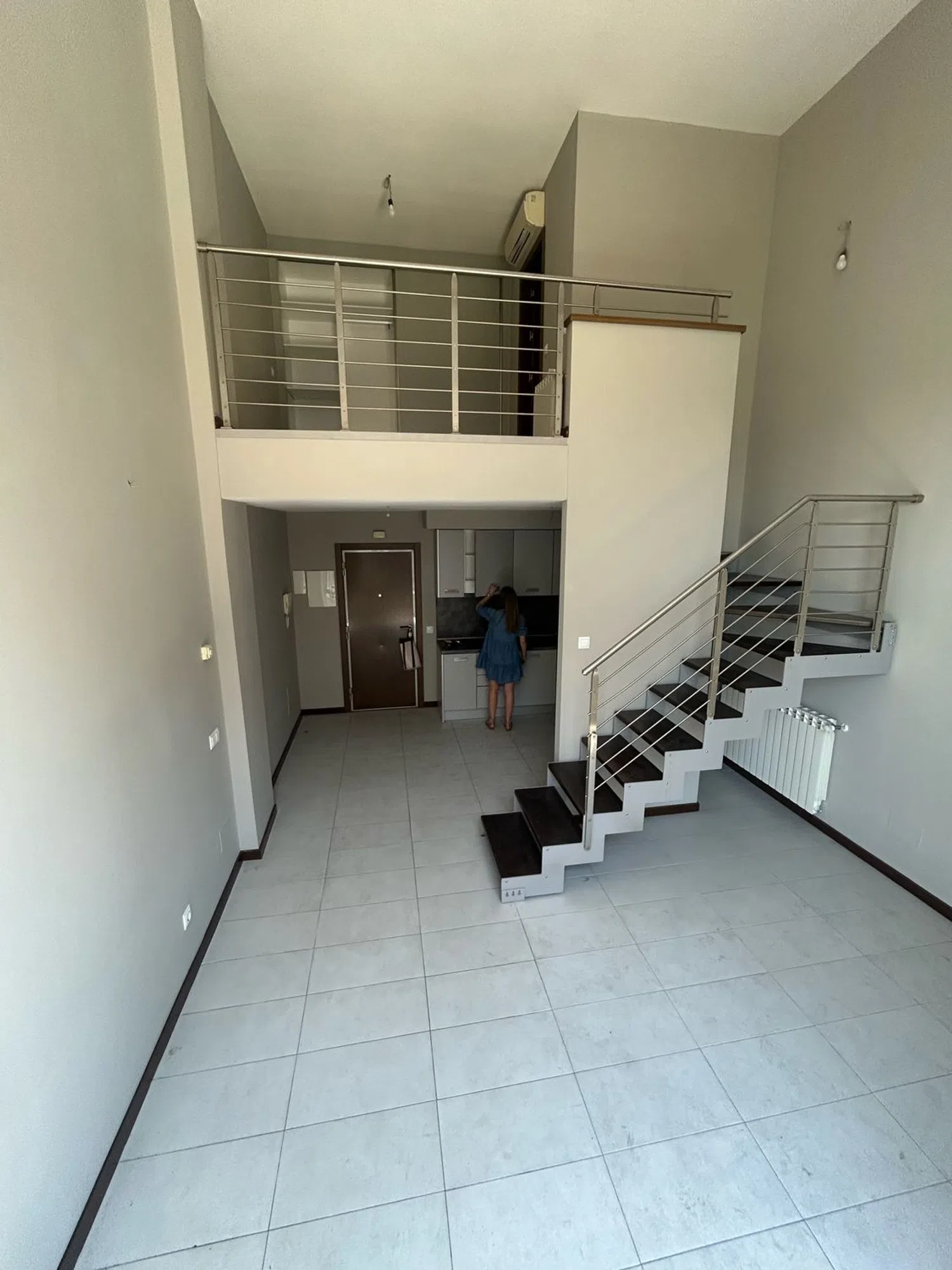 Estudio en calle de Manuel Pombo Angulo, 12 - Foto 1