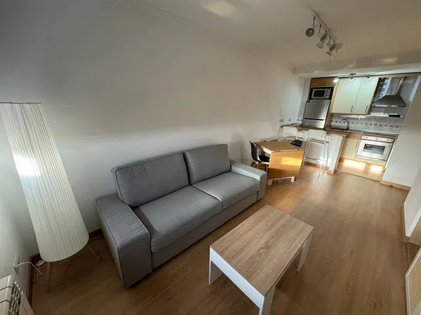 Piso en glorieta Amazonas, 21