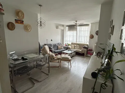 Piso en plaza les flavia malacitana, 13