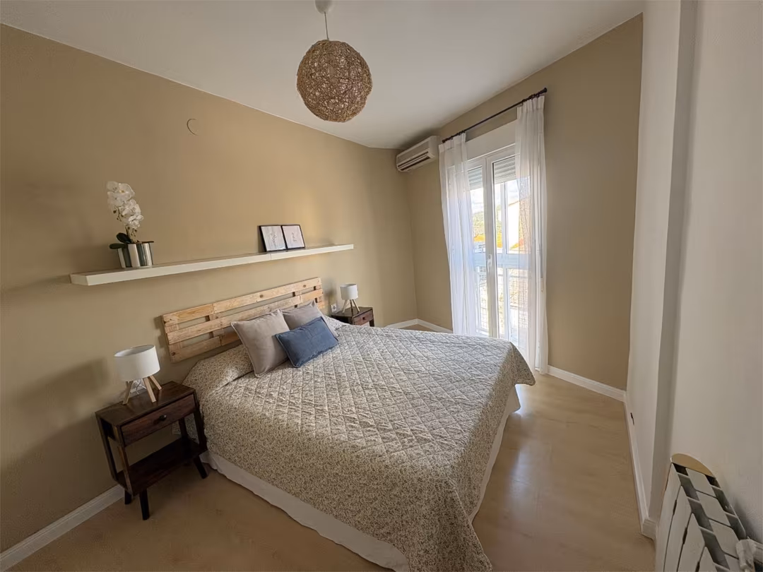 Piso en  Calle Escampleros 1