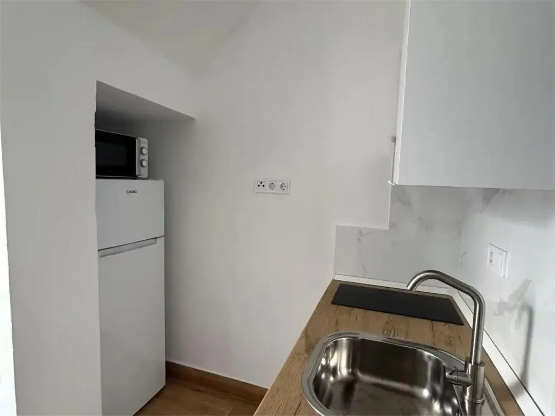 Piso en  Calle Diamantino García Acosta 50 - Foto 6