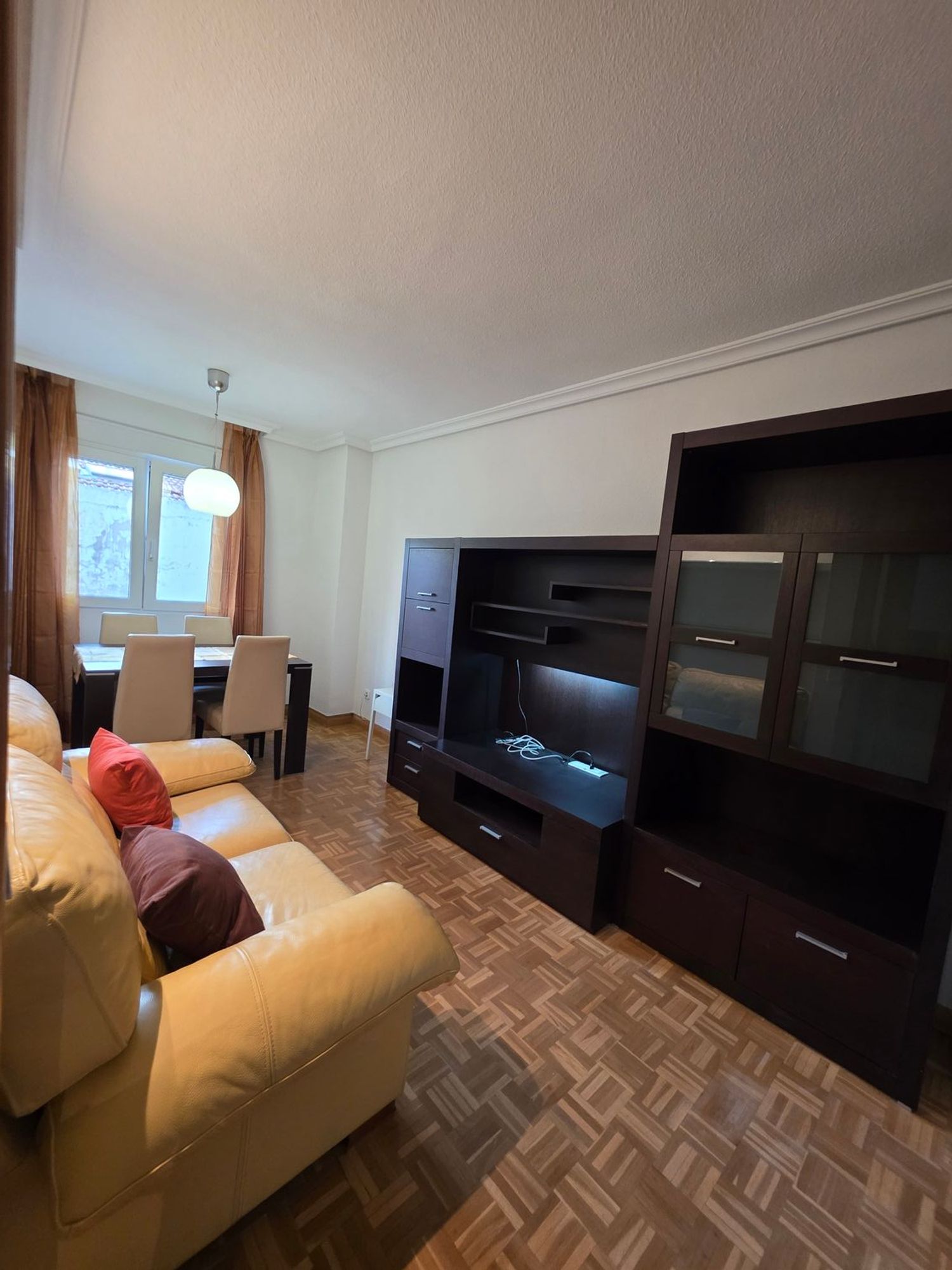 Piso en calle de la Constancia, 9