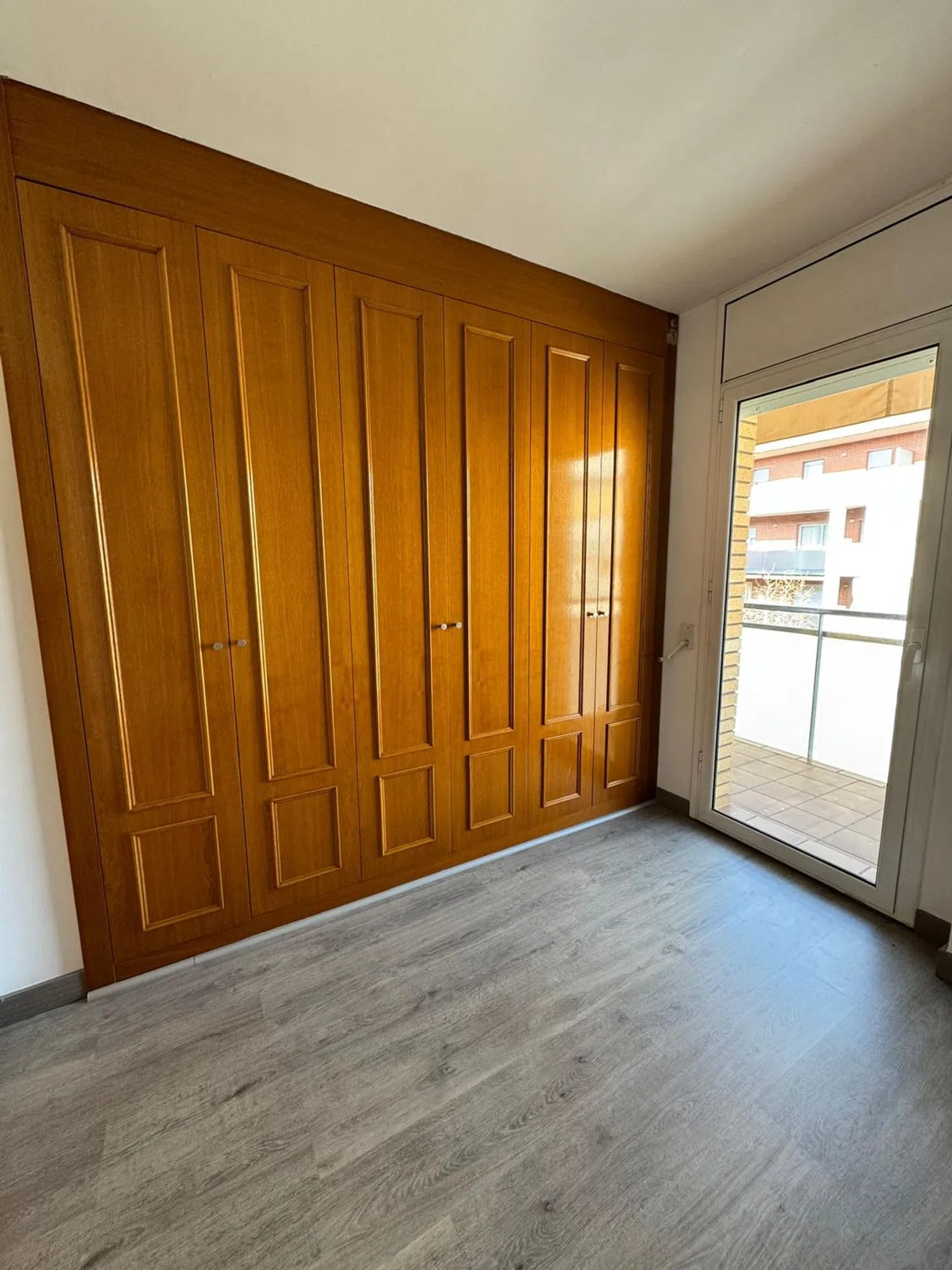 Piso en calle d'Esteve Albert, 32 - Foto 4