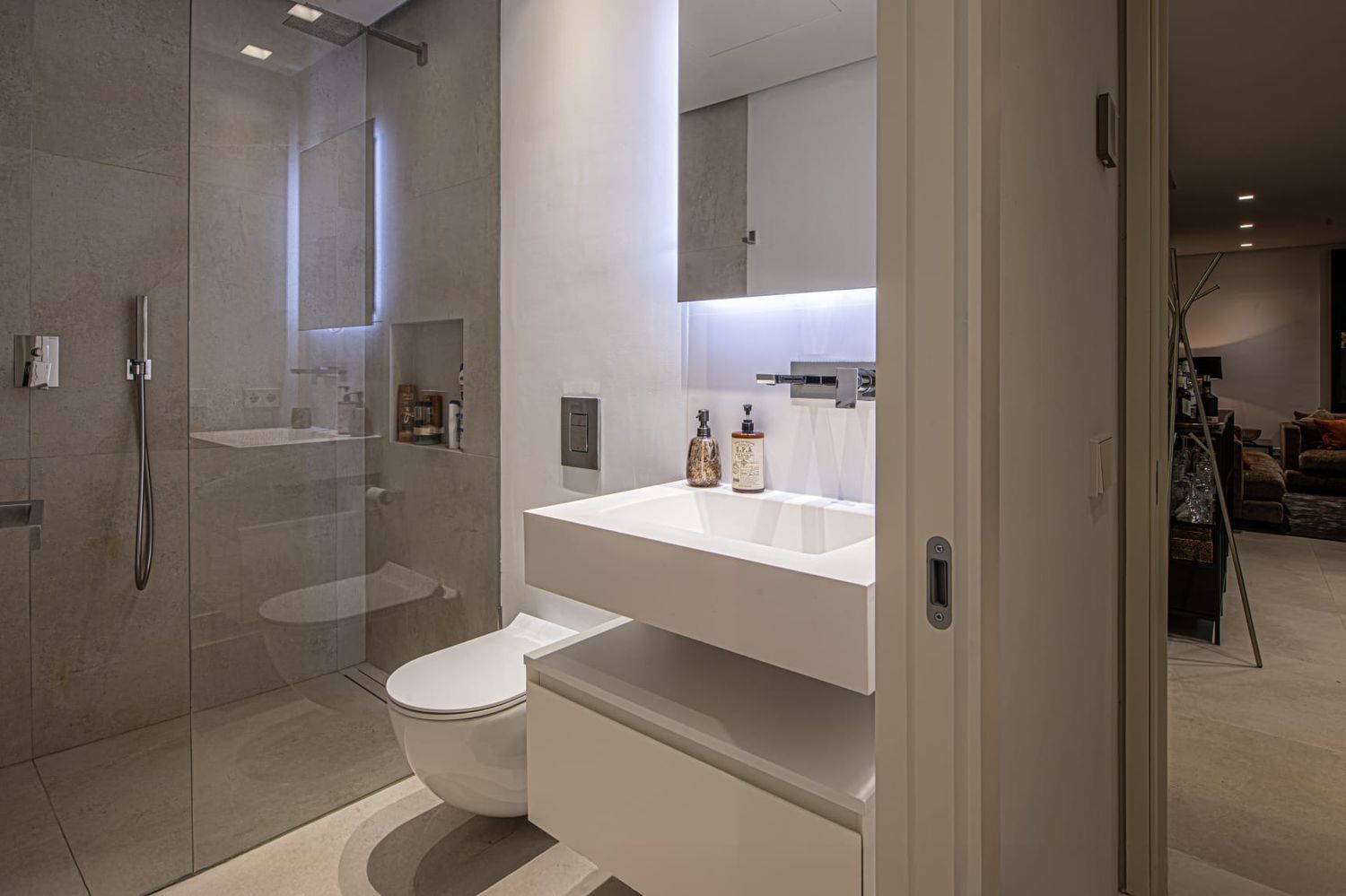 Casa independiente en Barrio La Carolina-Guadalpín - Foto 18