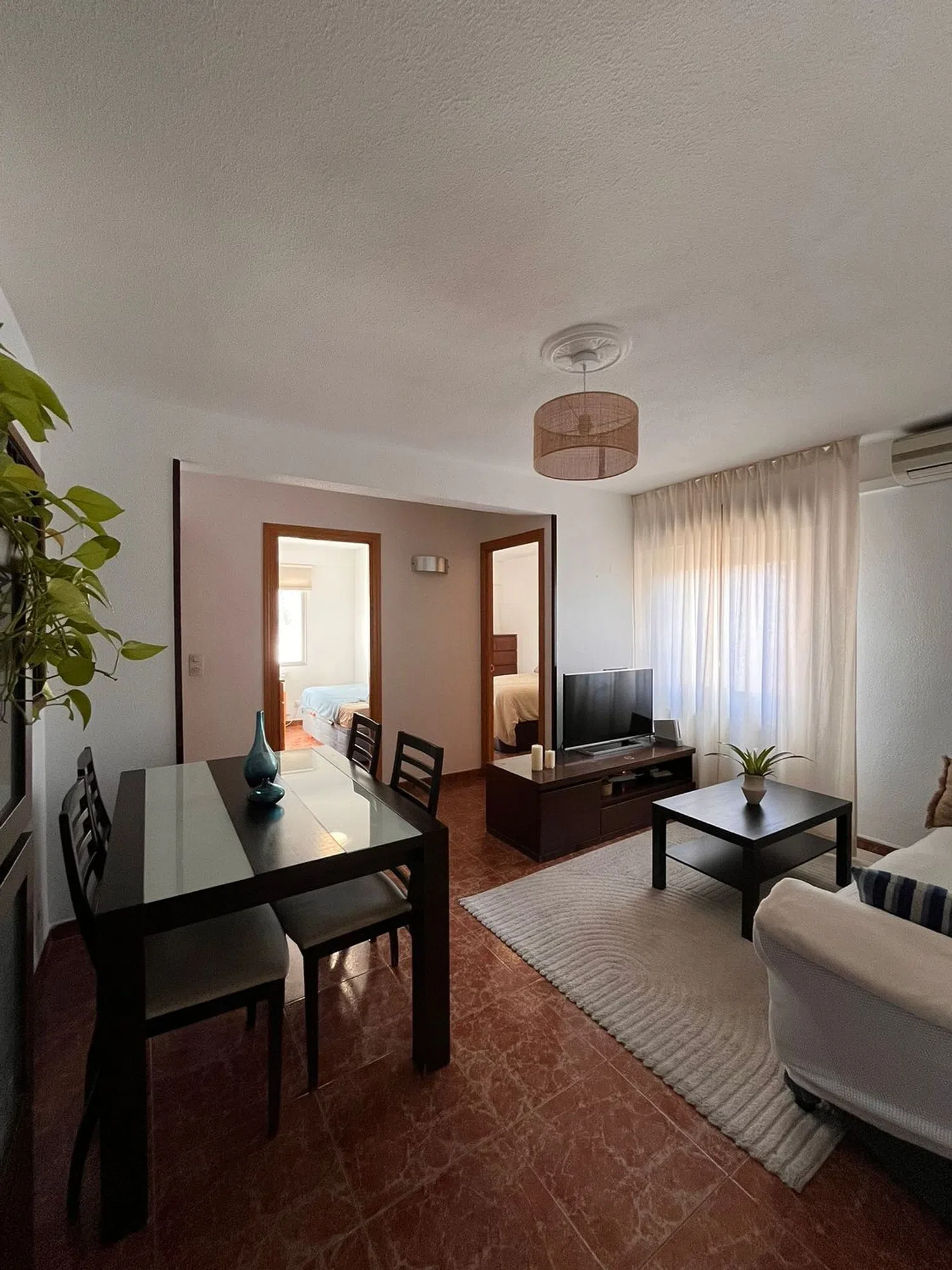 Piso en calle de Melchor Fernández Almagro, 86 - Foto 2