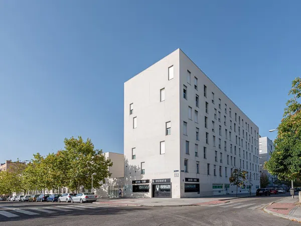 Piso en calle de Salvador Allende