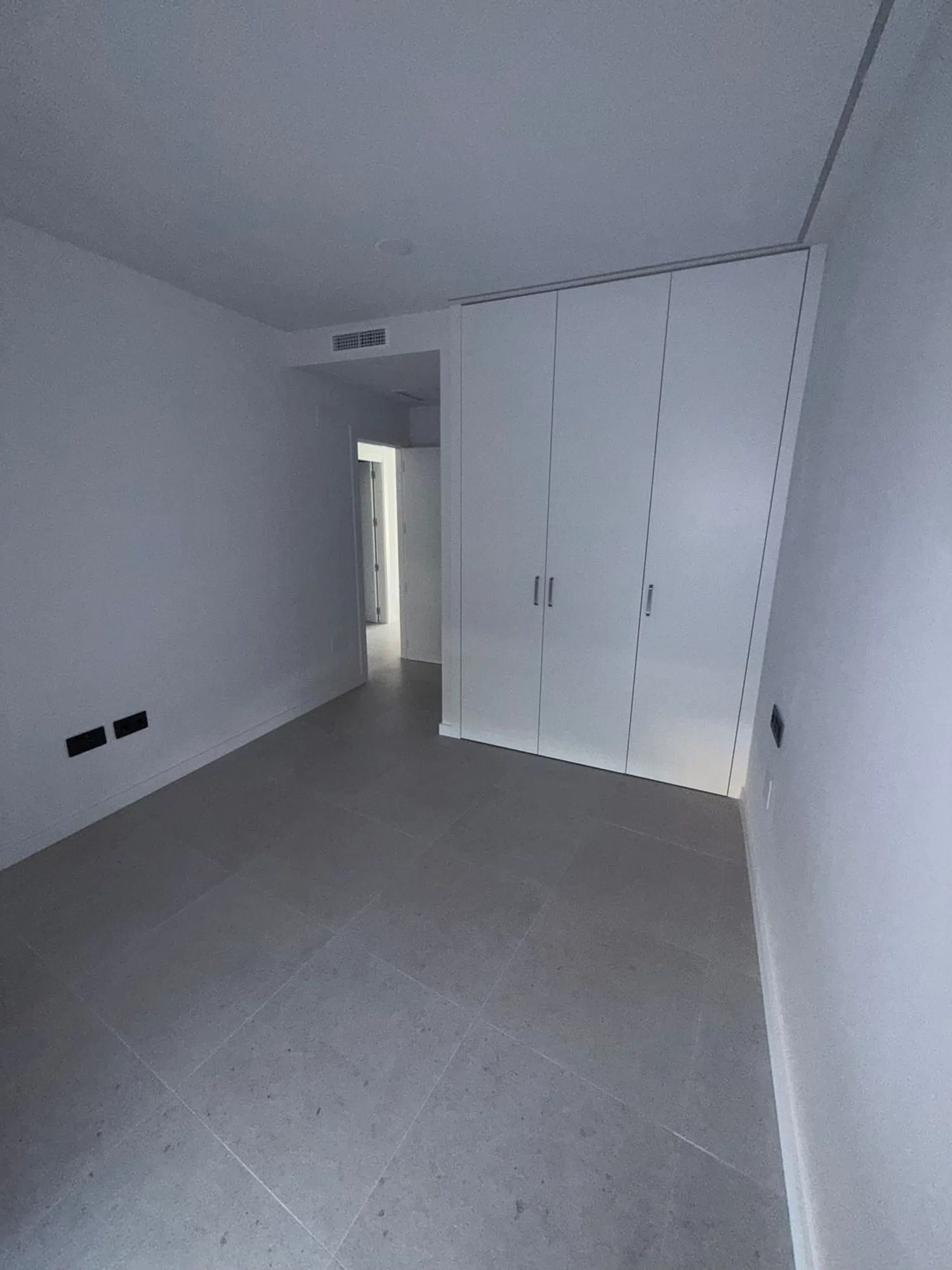 Piso en avenida Don Juan de Borbon, 48 - Foto 17