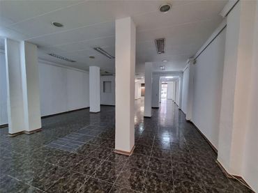 Local comercial en  Avinguda de Sant Josep de la Muntanya 11 - Foto 5
