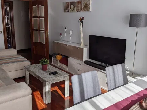 Piso en calle Angela Figuera Aymerich, 5 - Foto 2