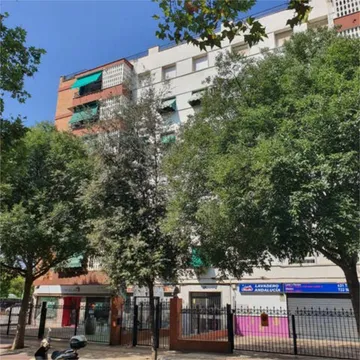 Piso en Ciudad Jardín - Foto 2