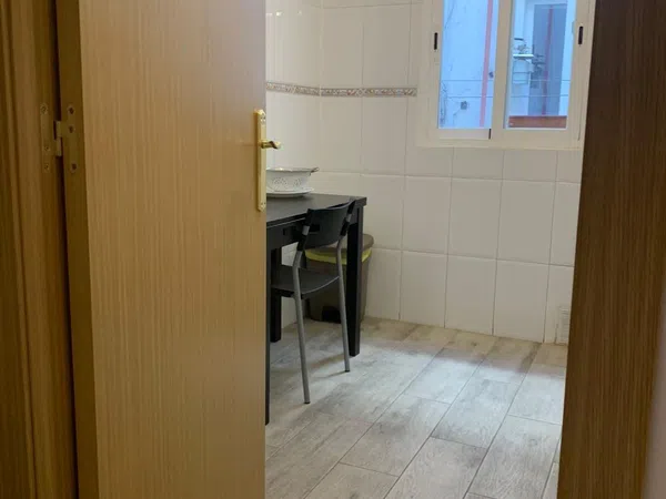 Piso en calle de Dulcinea, 1