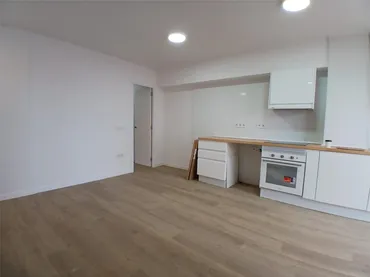 Piso en  Carrer de Ciril Amorós 28 - Foto 2