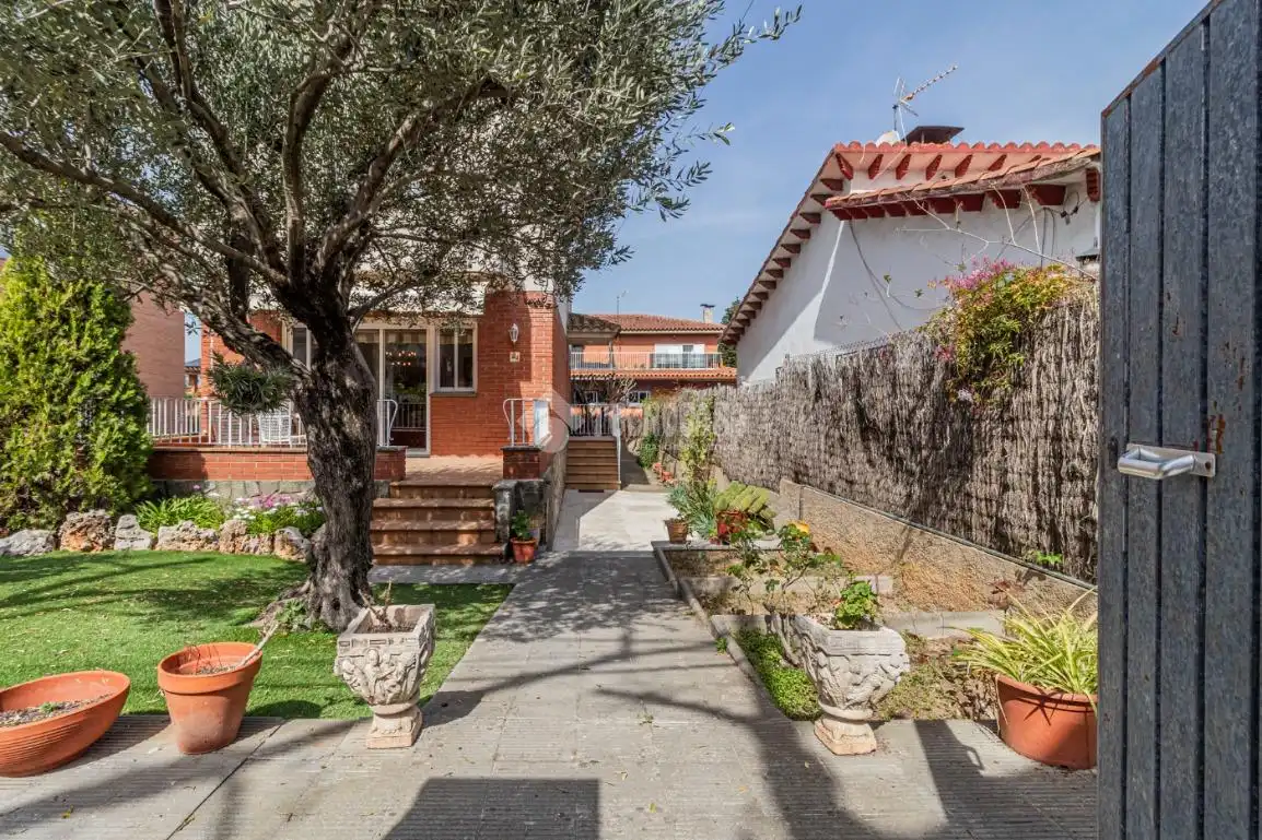 Chalet en Sant Cugat del Vallès - Foto 2