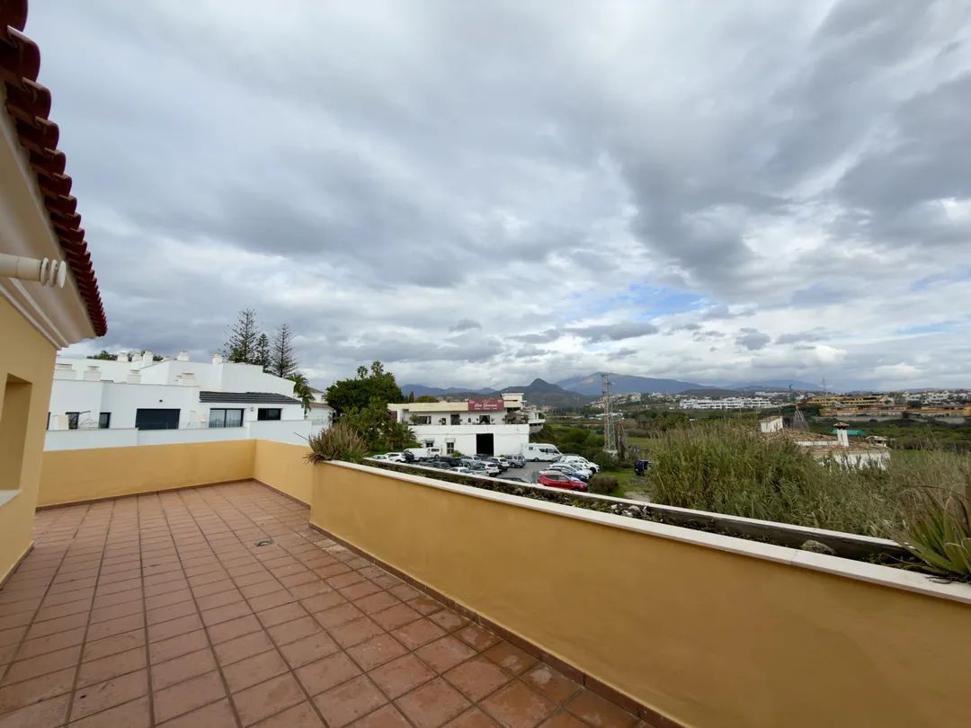 Ático en  Calle Guadalmansa 1