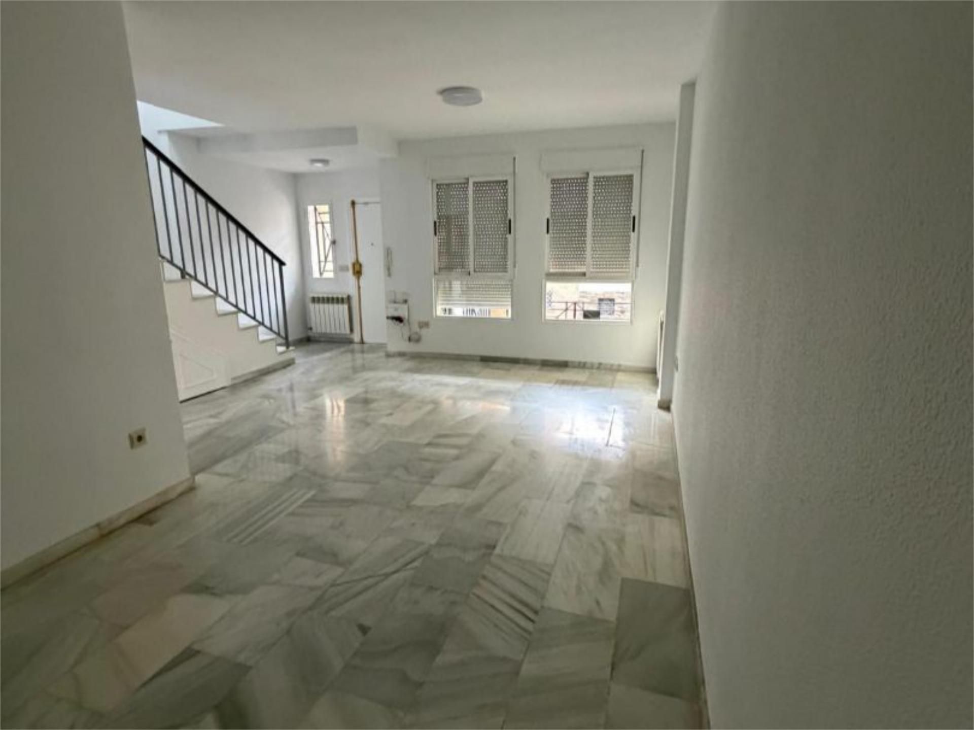 Casa adosada en  Calle el Calar 12 - Foto 5