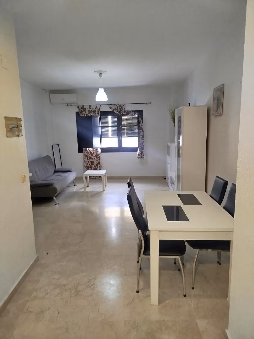 Piso en  Calle San Eloy 15