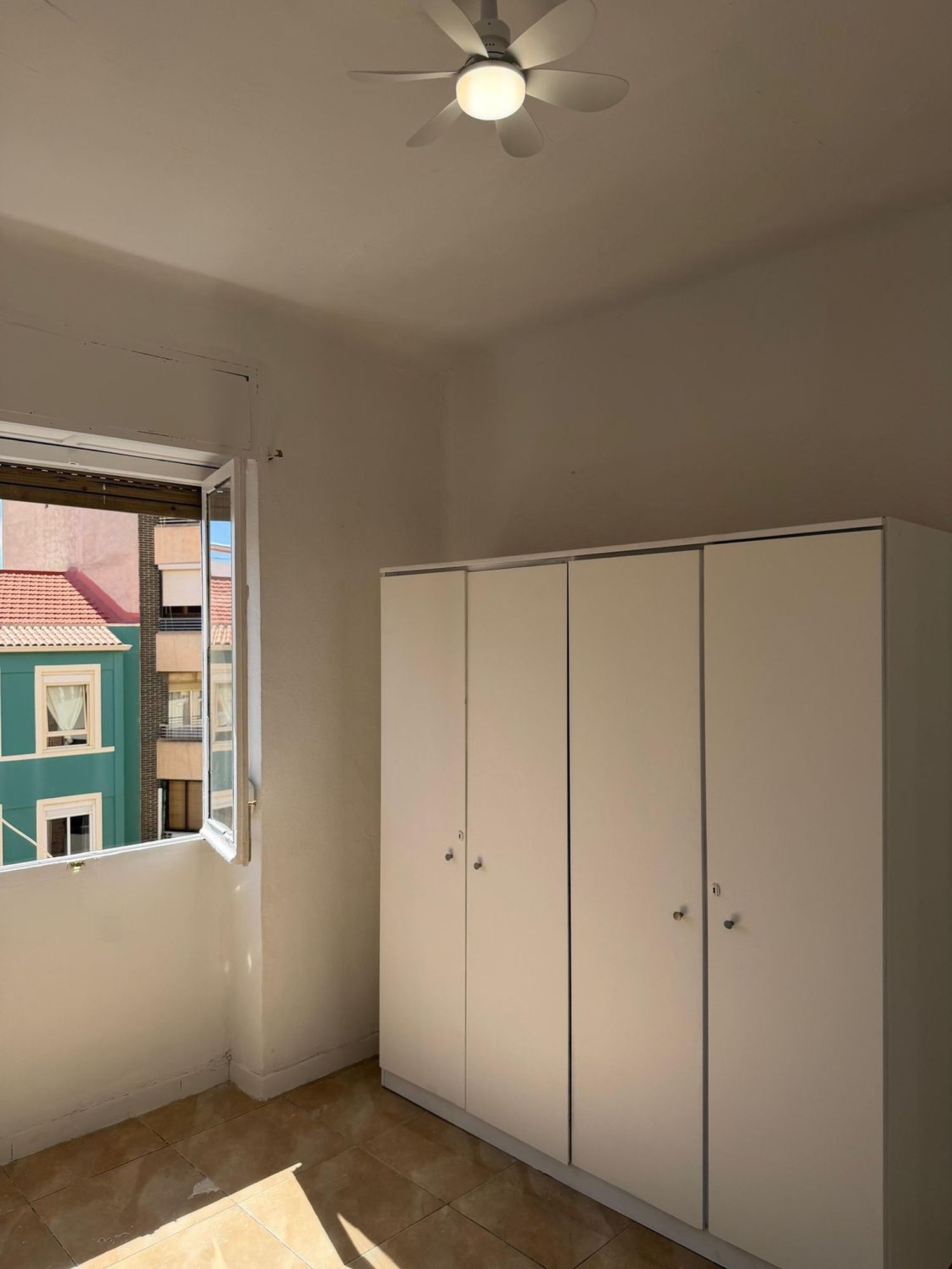 Piso en avenida Benito Perez Galdos, 19 - Foto 6