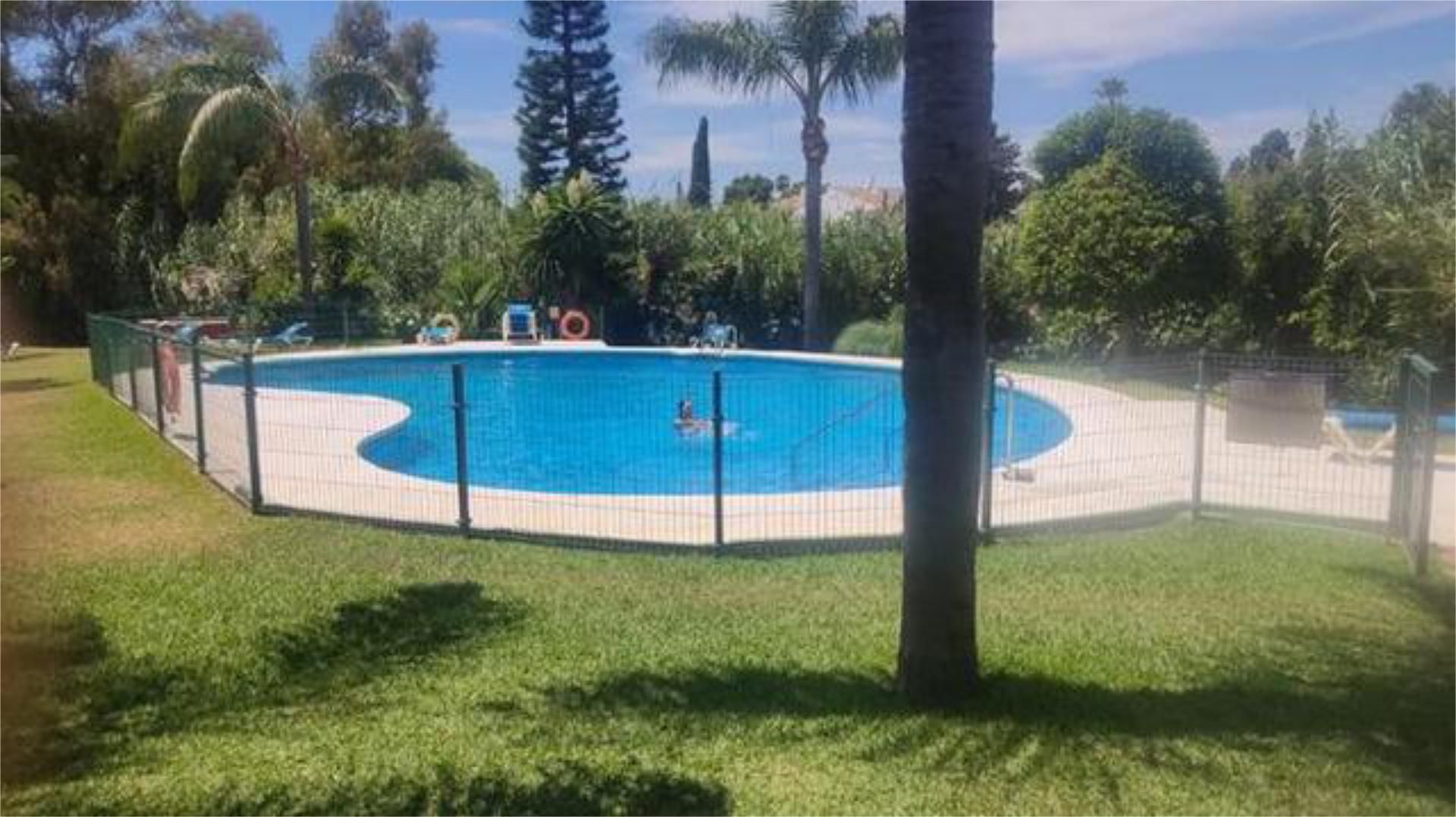 Casa adosada en Estepona - Guadalmina - Foto 8