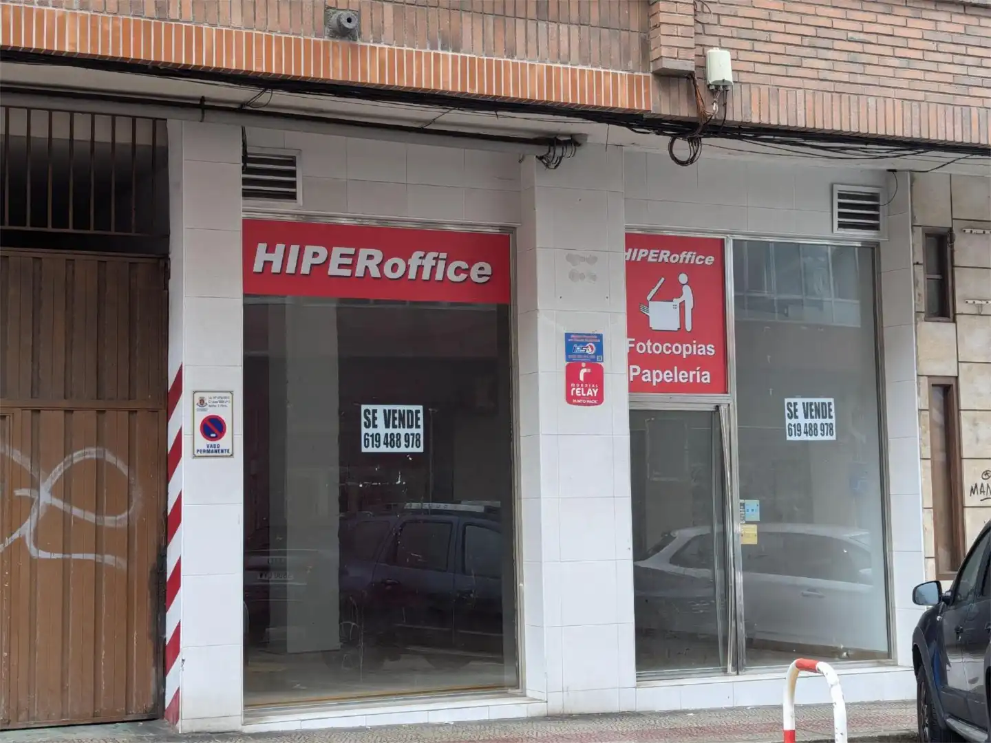 Local comercial en  Calle Juan XXIII 1 - Foto 2