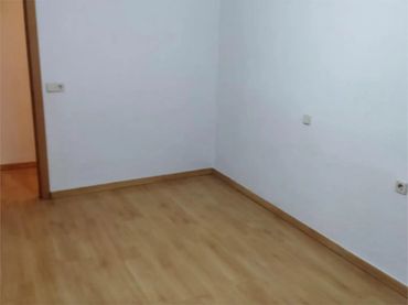 Piso en  Calle Genaro Cajal 1 - Foto 5