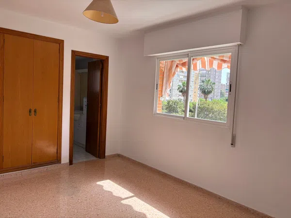 Piso en avenida Esportista Miriam Blasco, 10 - Foto 1