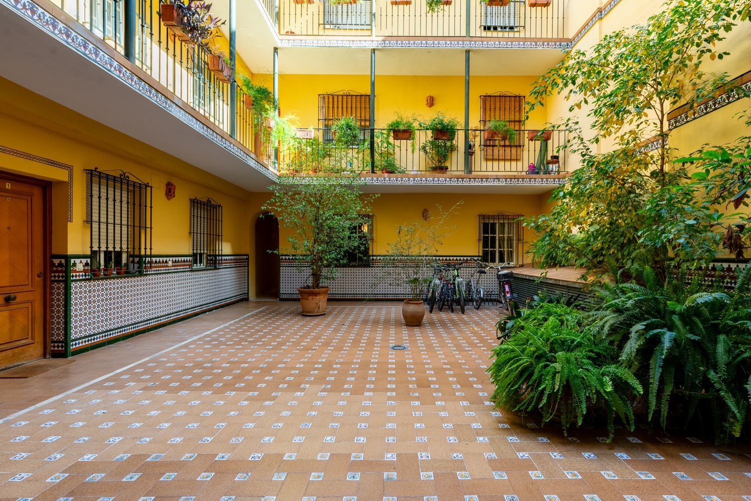 Piso en Barrio Calle Betis - Pagés del Corro - Foto 1